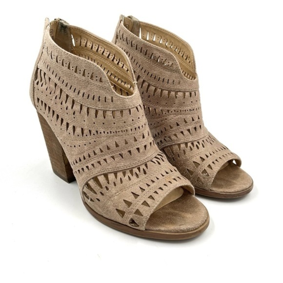 Not Rated Tan Lasercut Santos Peep Toe Booties Size 8 - Picture 9 of 9